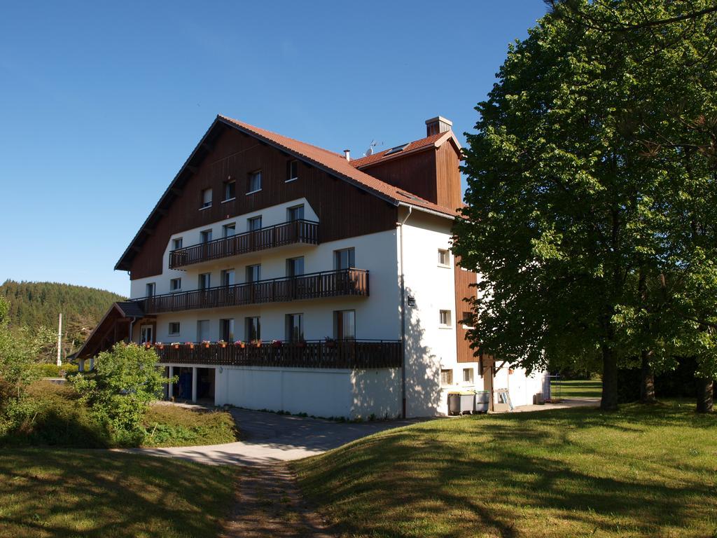 La Roche Du Tresor Village Vacances Longevilles-Mont-dʼOr Exteriér fotografie